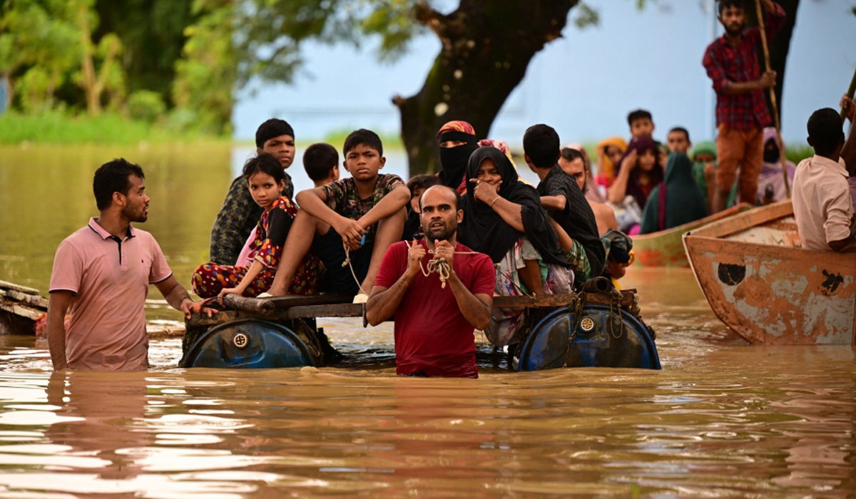 Nearly 300,000 Bangladeshis in emergency shelters after floods